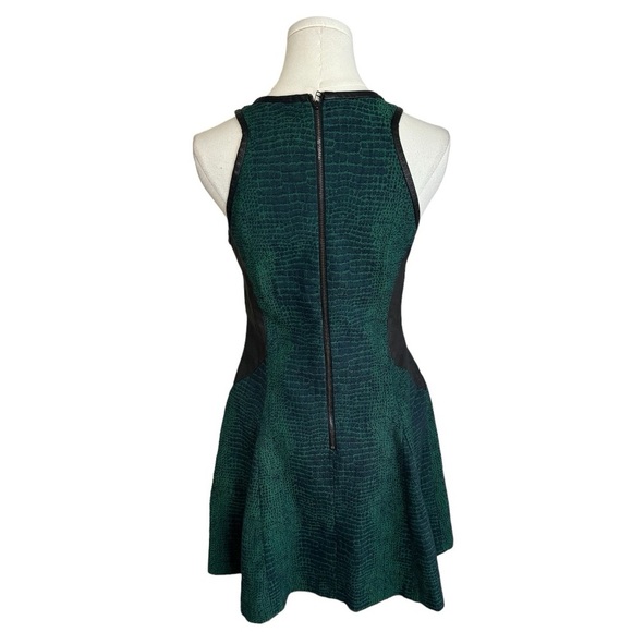 SEA NEW YORK
Scoop Neck Mini Dress Green Snakeskin Print Black Leather size 6 - Picture 2 of 8